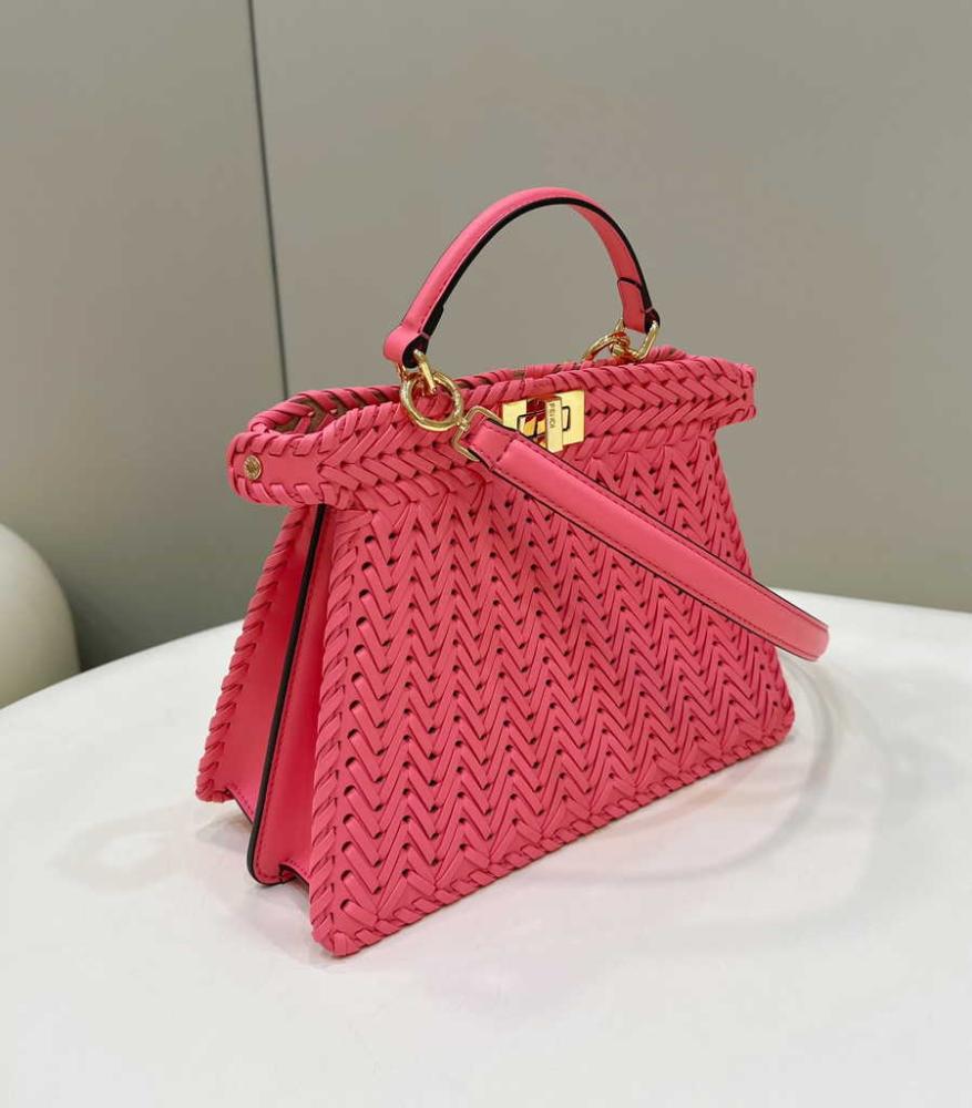 فندي بيكابو اي سيو Peekaboo ISeeU Small مقاس صغير 27cm