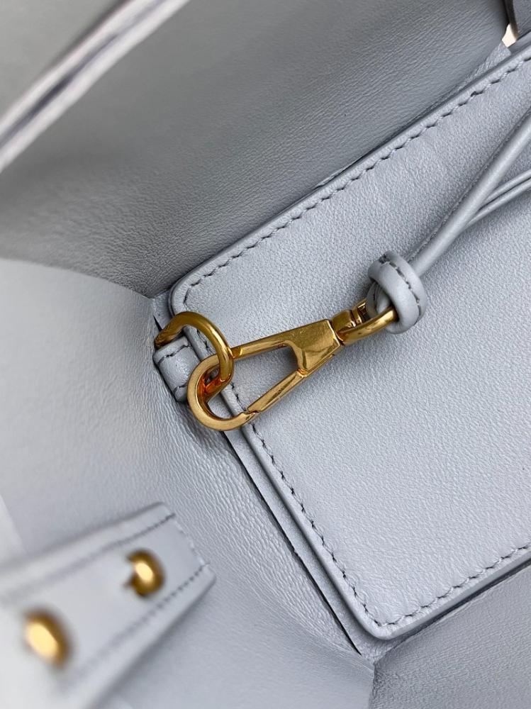 بوتيقا Mini Arco Tote مقاس 25cm