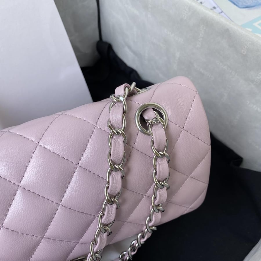 شانيل كلاسيك سمول جلد لامب سكن مقاس 23cm