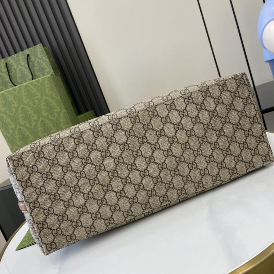 قوتشي توت باق large GG Emblem بالحجم الكبير مقاس 38cm