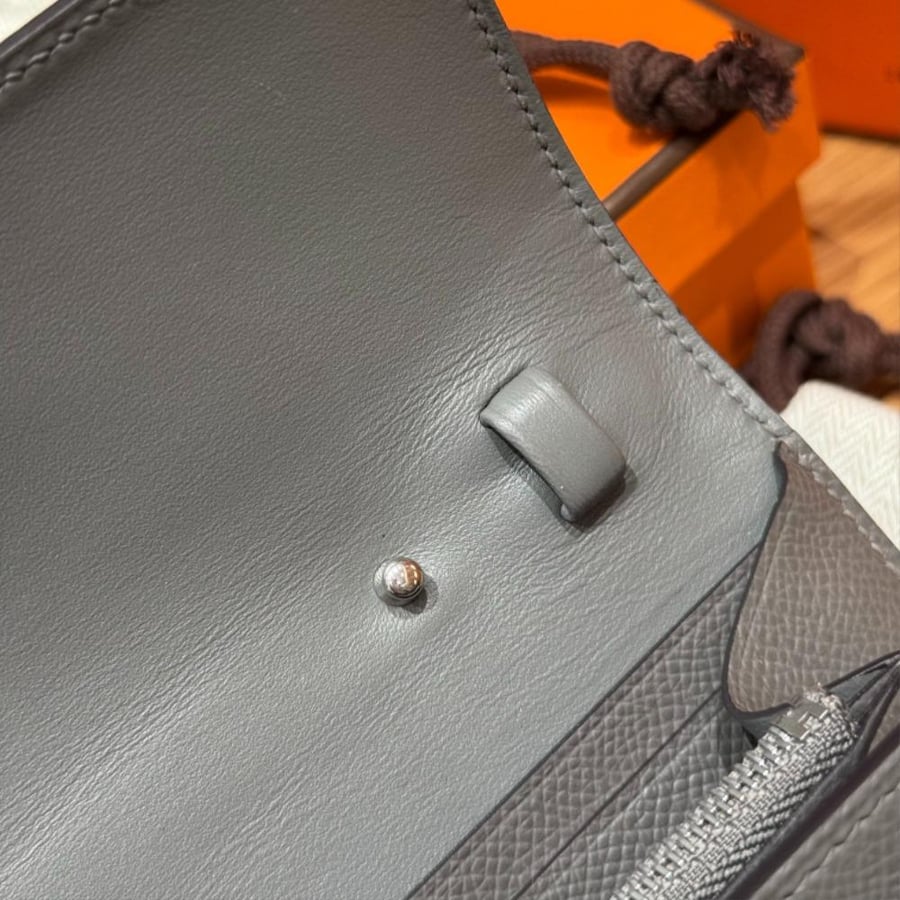 ايرميز Constance To Go wallet (هاردوير فضي)