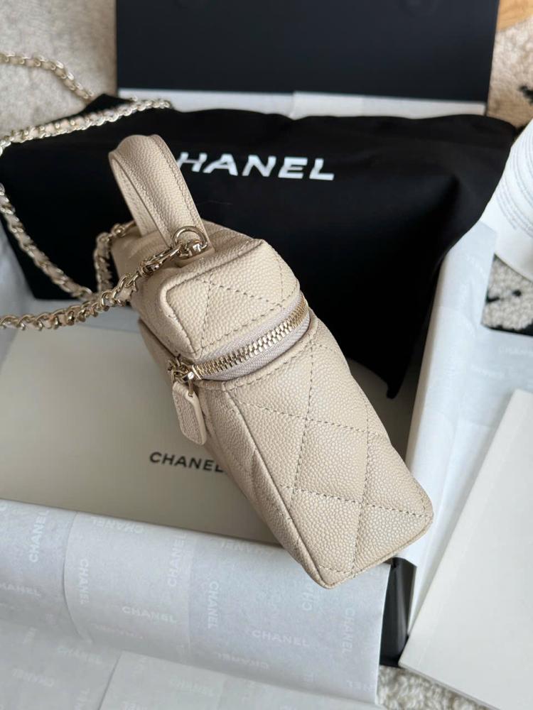 Chanel Vanity Caviar leather