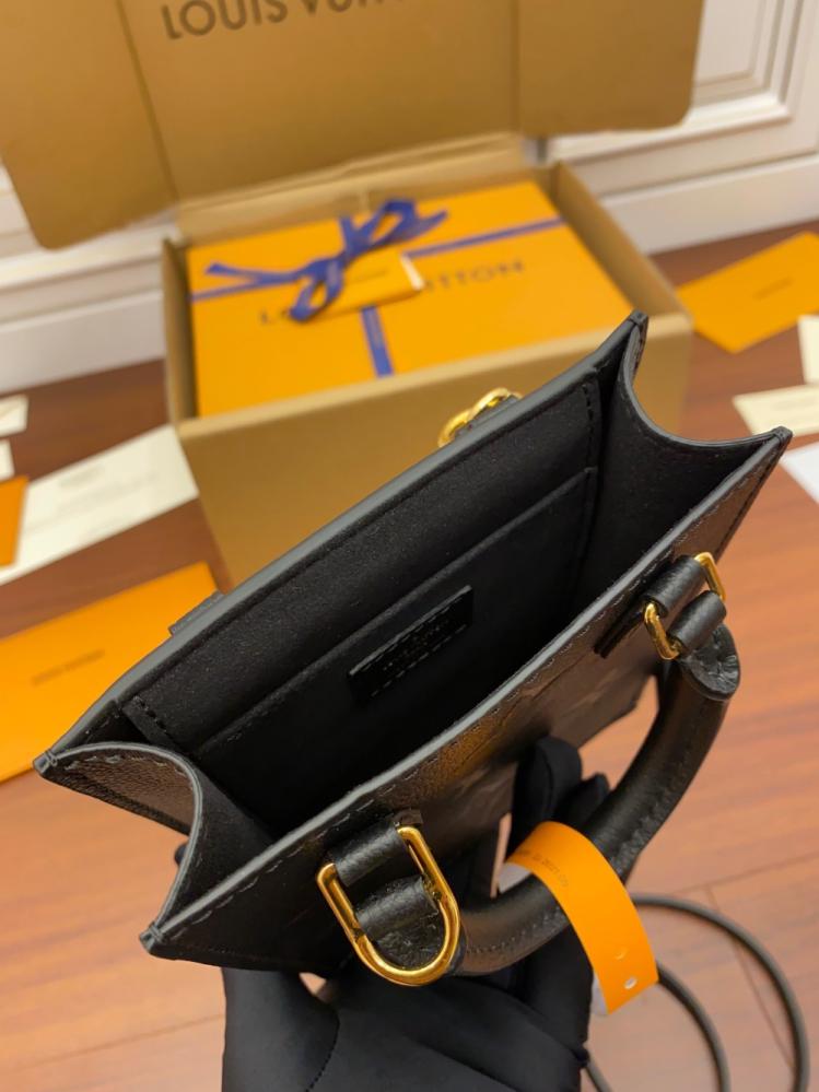 لويس فيتون Petit Sac Plat