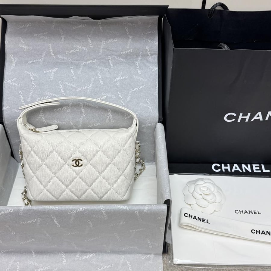 شانيل هوبو chanel hobo bag مقاس 21.5cm