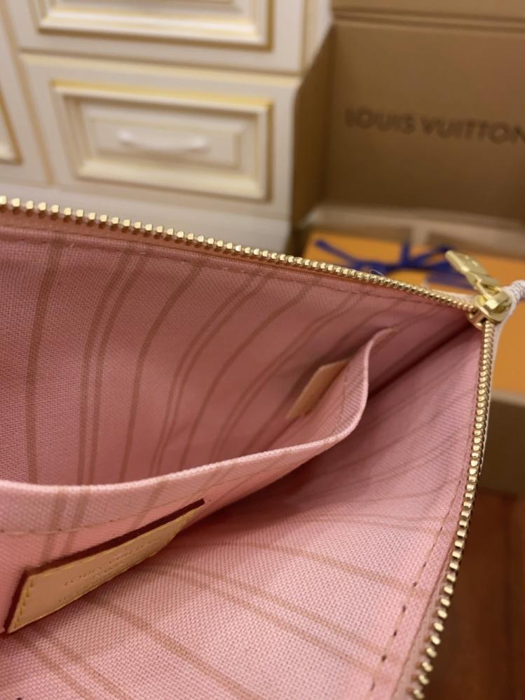 Louis Vuitton Neverfull MM