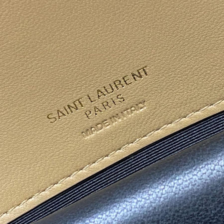YSL LOULOU Small Saint Laurent size