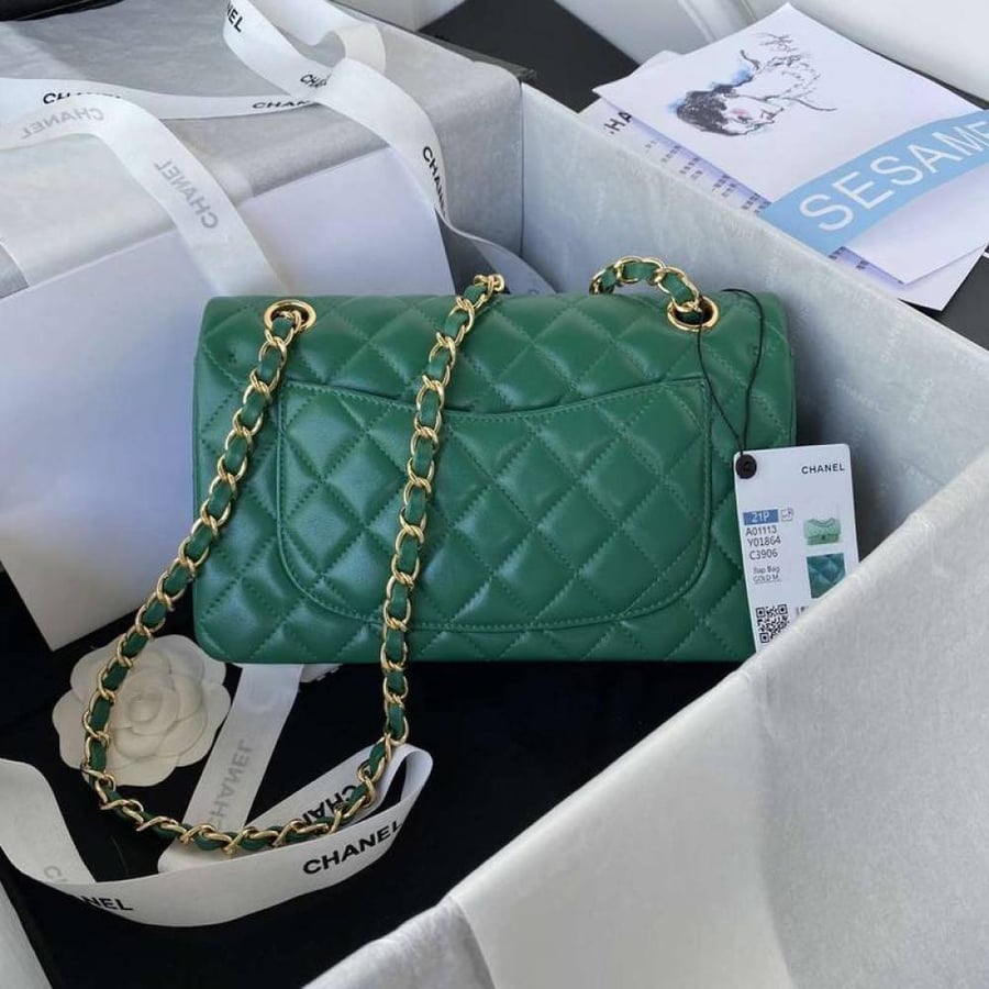شانيل كلاسيك سمول جلد لامب سكن مقاس 23cm