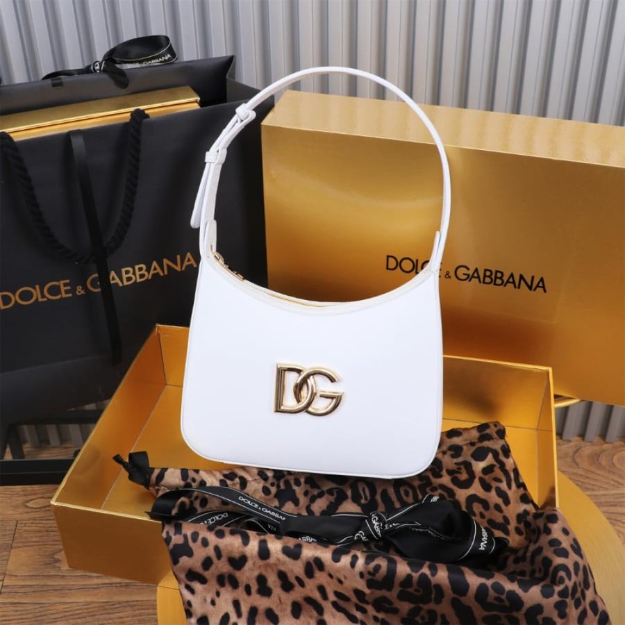 دولتشي شنطة 3.5 shoulder bag