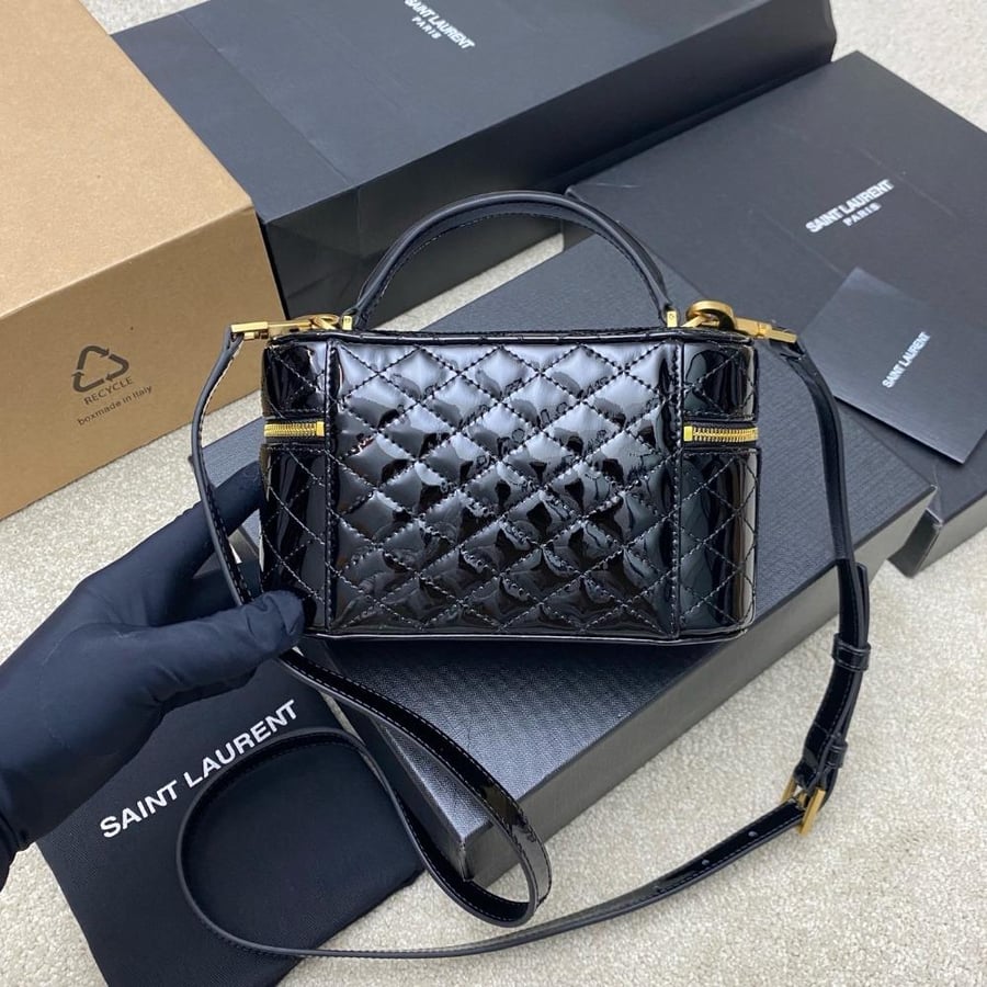 YSL Gaby Vanity جلد لامع