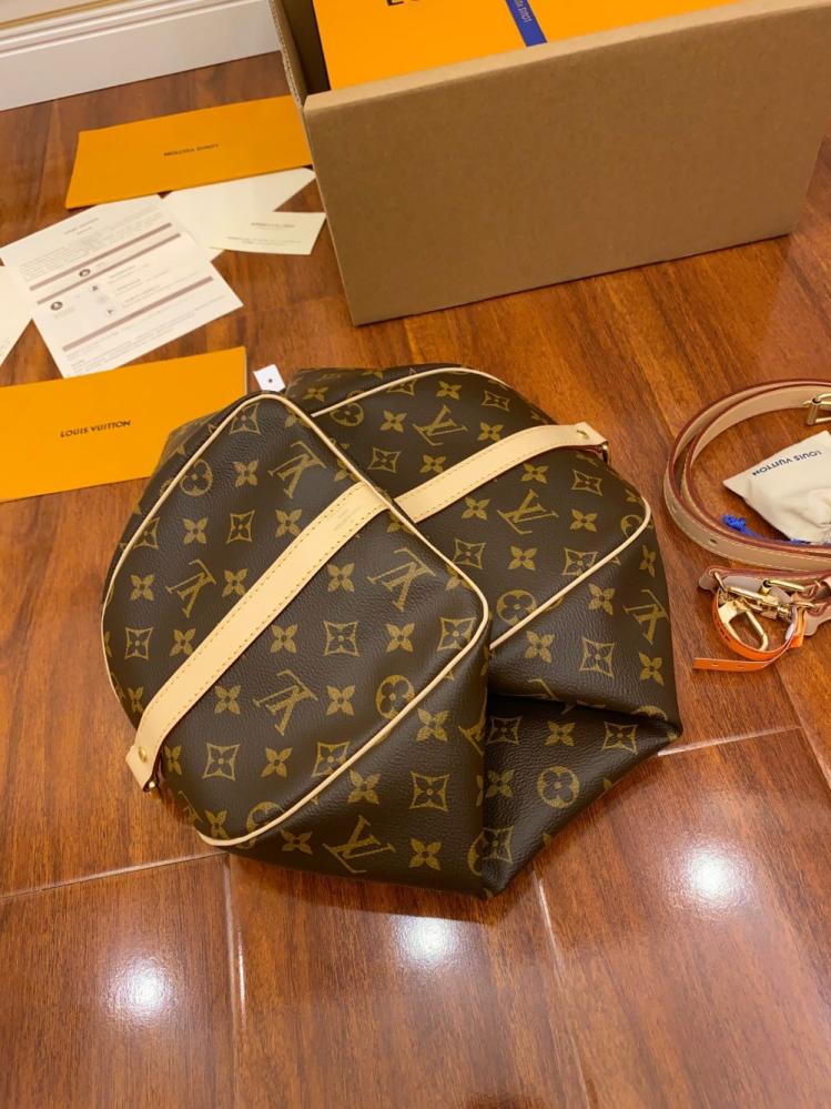لويس فيتون سبيدي Speedy Bandoulière 30