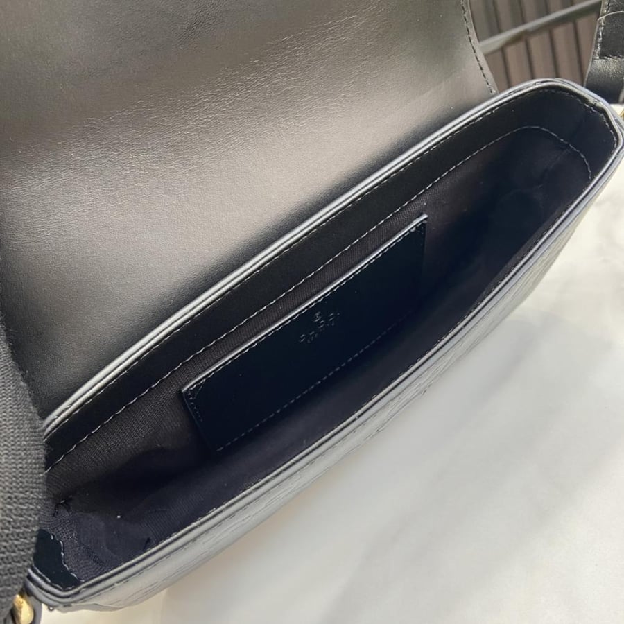 قوتشي Gucci GG Super Mini