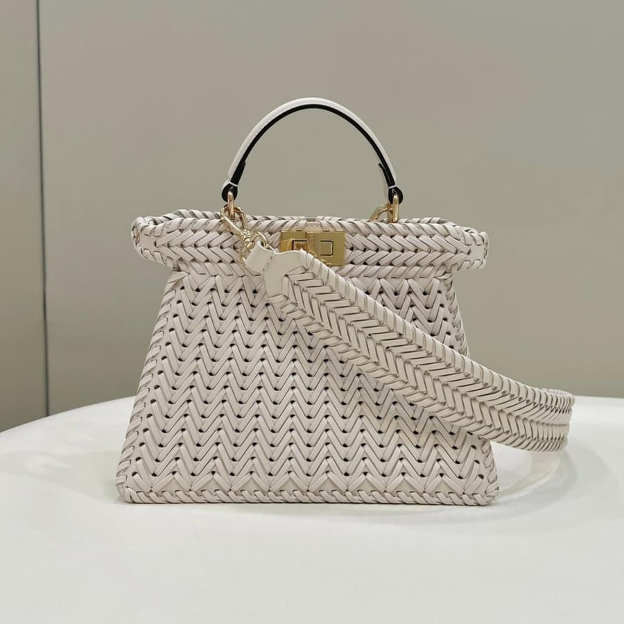 فندي بيكابو اي سيو Peekaboo ISeeU Small مقاس صغير 27cm