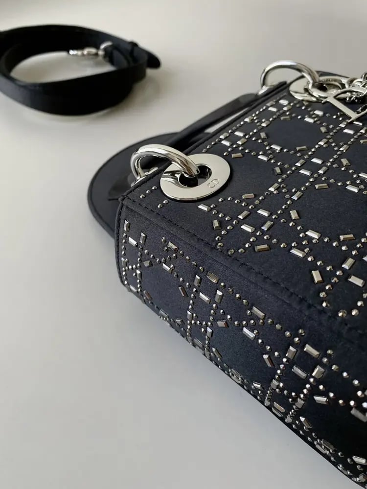 Mini Lady Dior Bag مقاس ميني (كريستال)