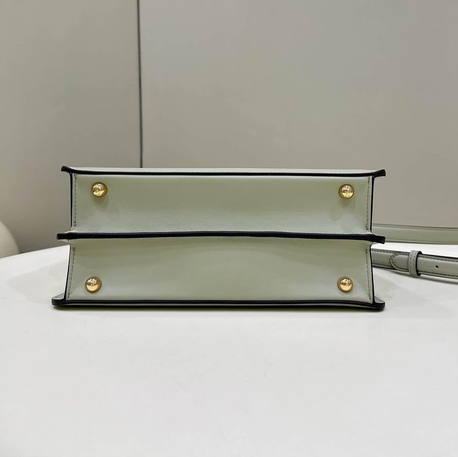 فندي بيكابو اي سيو Peekaboo ISeeU Small مقاس صغير 27cm
