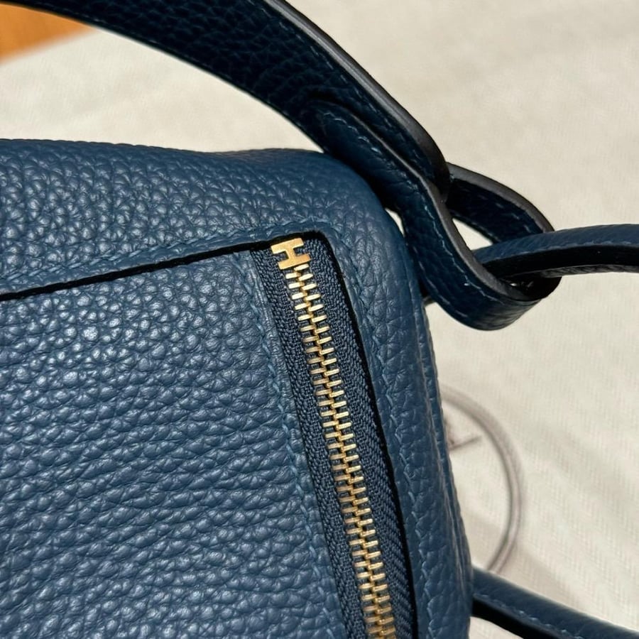 ارميز ليندي Lindy mini مقاس 19cm لون الهاردوير ذهبي