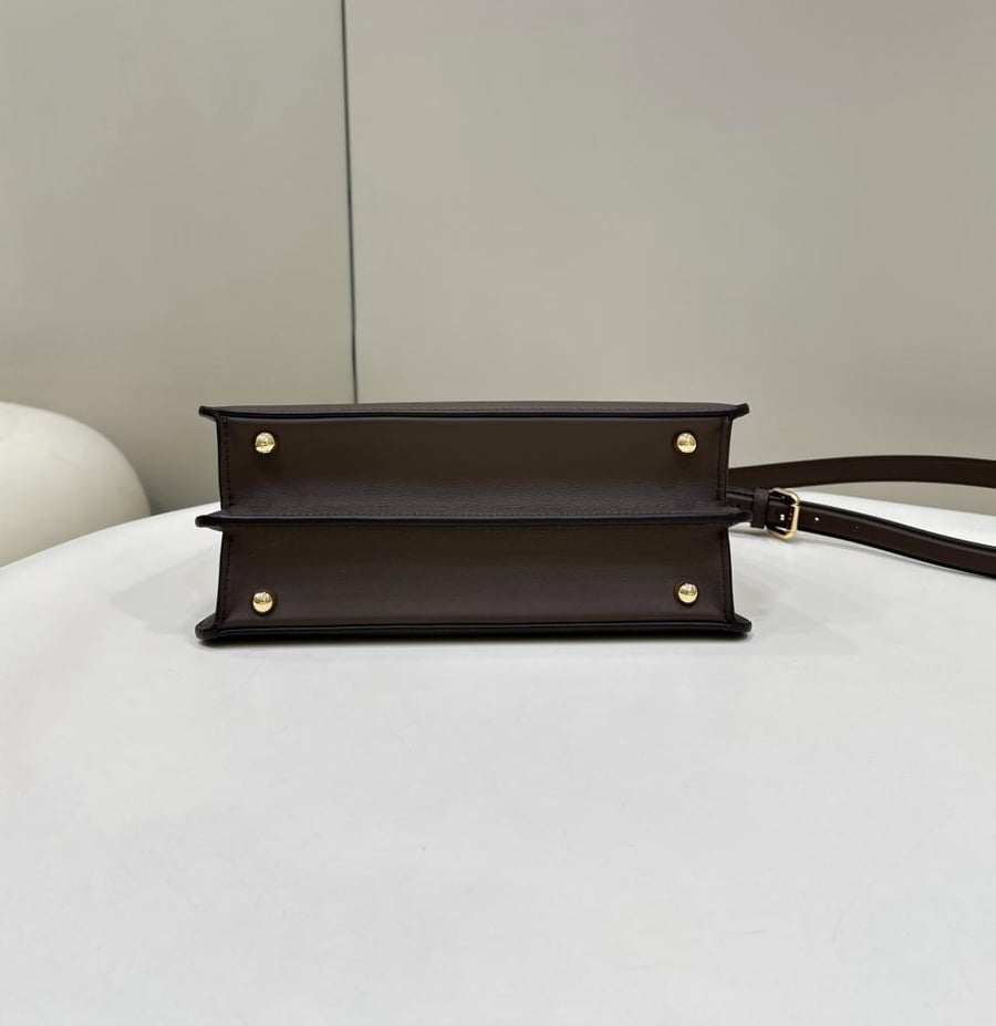 فندي بيكابو اي سيو Peekaboo ISeeU Small مقاس صغير 27cm