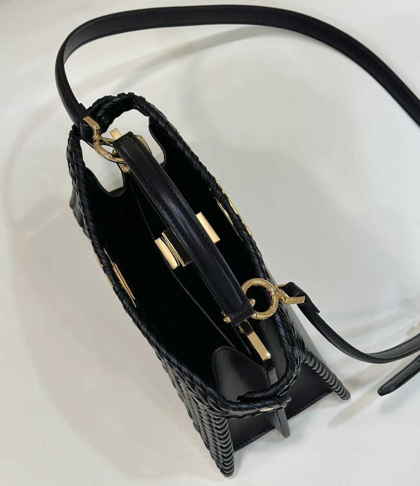 فندي بيكابو اي سيو Peekaboo ISeeU Small مقاس صغير 27cm