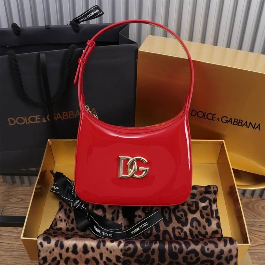 دولتشي شنطة 3.5 shoulder bag لامع