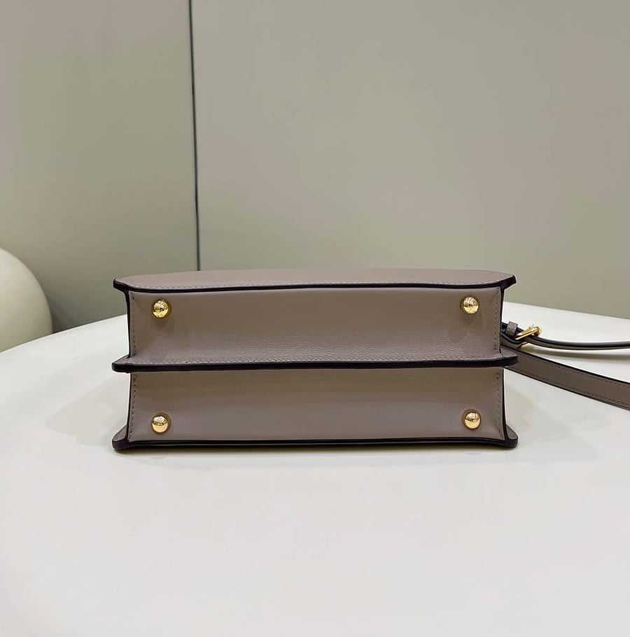فندي بيكابو اي سيو Peekaboo ISeeU Small مقاس صغير 27cm