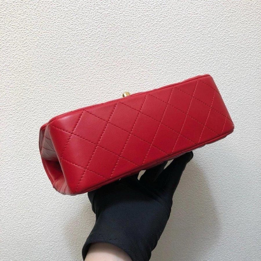 شانيل كلاسيك ميني جلد لامب سكن مقاس 20cm