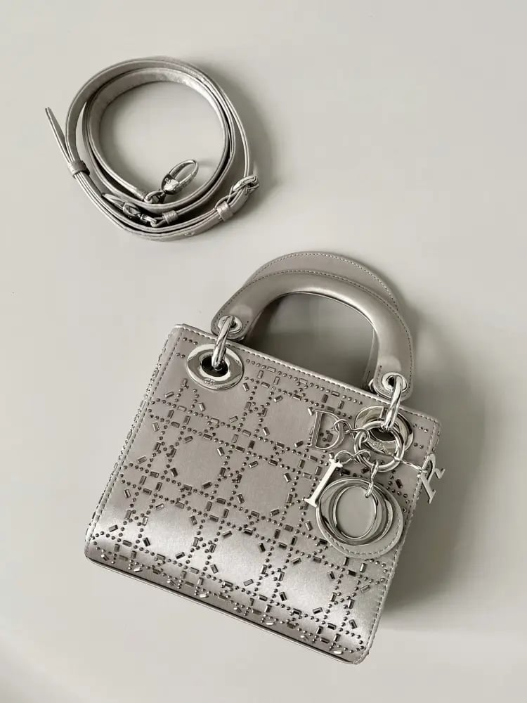 Mini Lady Dior Bag مقاس ميني (كريستال)