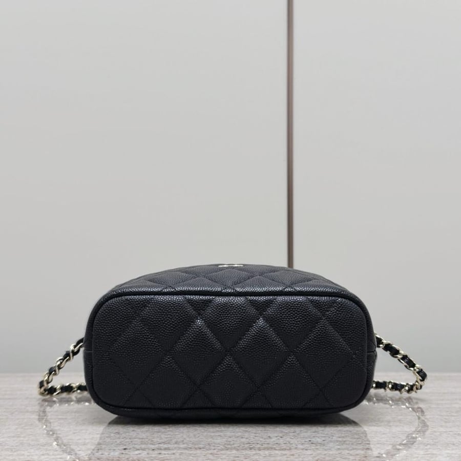 شانيل هوبو chanel hobo bag مقاس 21.5cm