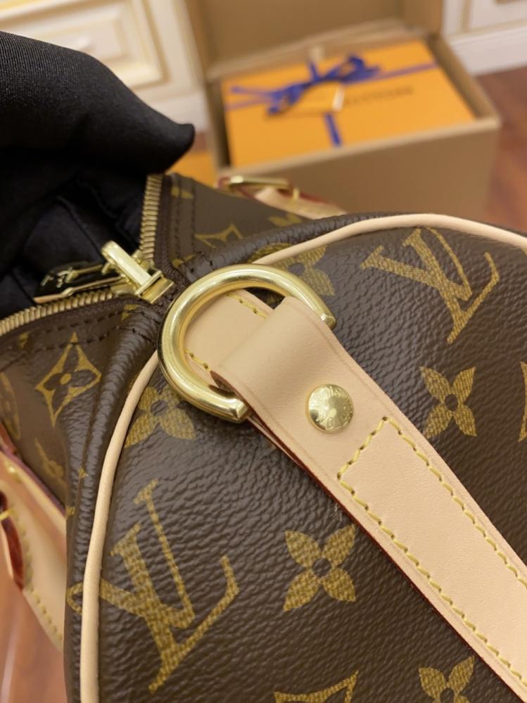 لويس فيتون سبيدي Speedy Bandoulière 30