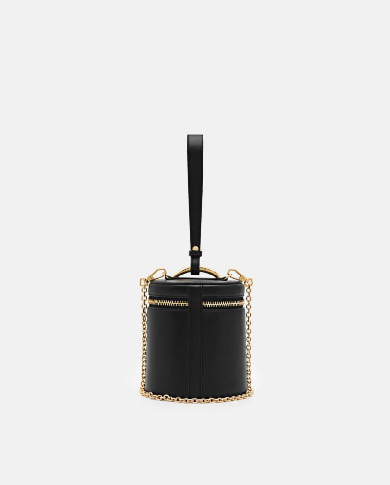 Black bumper Pedro