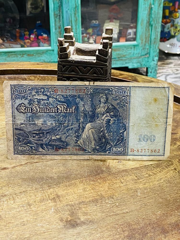 من النوادر؛ ١٠٠ مارك ألمانى إصدار عام ١٩١٠م