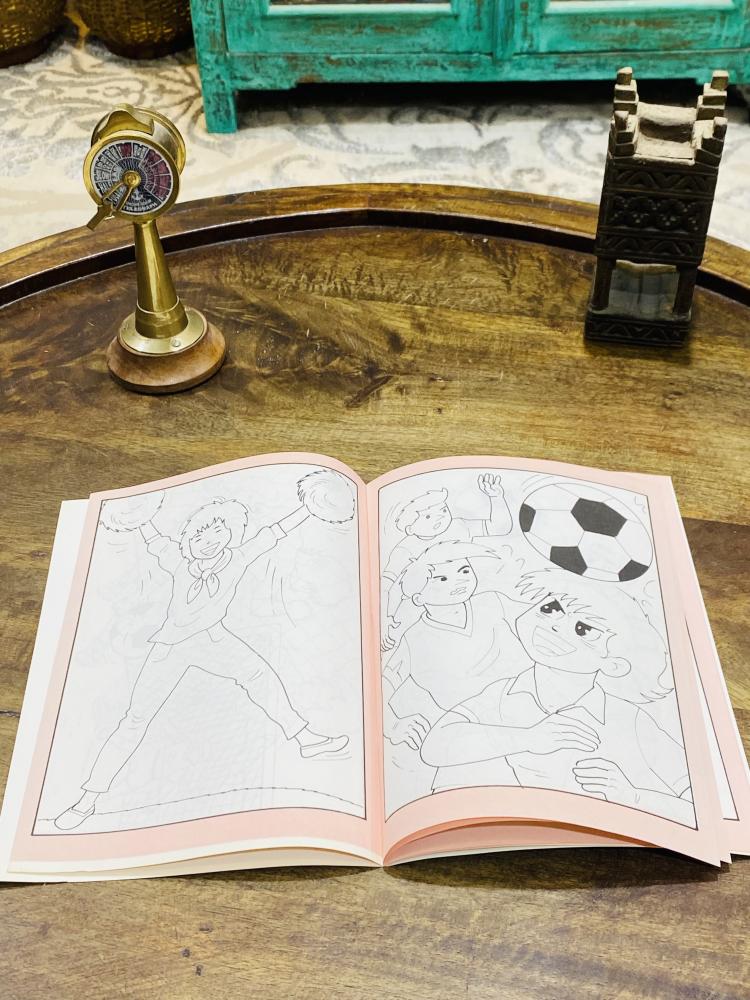 من البنود المميزة؛ كتاب تلوين  الكابتن ماجد؛ قديم ومخزن تخزين ممتاز لم يستخدم