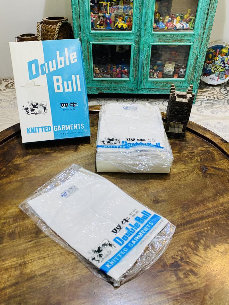 Among the rare items; one of the most famous clothing from the 70s and 80s AD, small size T-shirt; stored in a box with excellent storage, not used (sold as a heritage item and not for use)