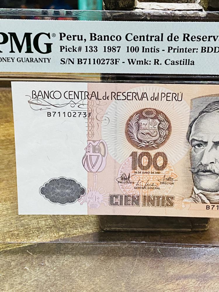 عملة بيرو فئة  ١٠٠ تقييم ٦٤ من شركة (PMG)