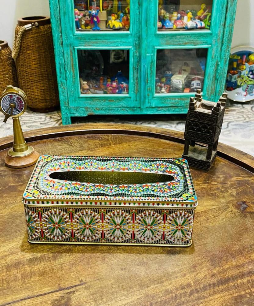 A tin box with beautiful engraved colored designs; was used to store tissue box; old, famous in the 1980s; stored in excellent condition, unused; made in Taiwan
