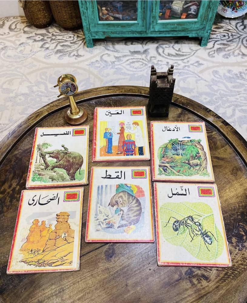 من النوادر؛ عدد١٢ قصة مدرسية تابعة لوزارة المعارف من أكثر من ٤٥ عام؛ بداخل الكتيبات رسومات جميلة جداً السعر للجميع (م)