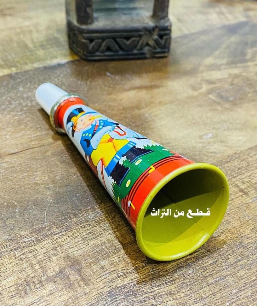 من النوادر؛ زميرة من الصاج أنيقة جداً وصوت قوي ومميز؛ تعتبر من نوادر الزميرات؛ مخزنة تخزين ممتاز لم تستخدم؛ صناعة اليابان