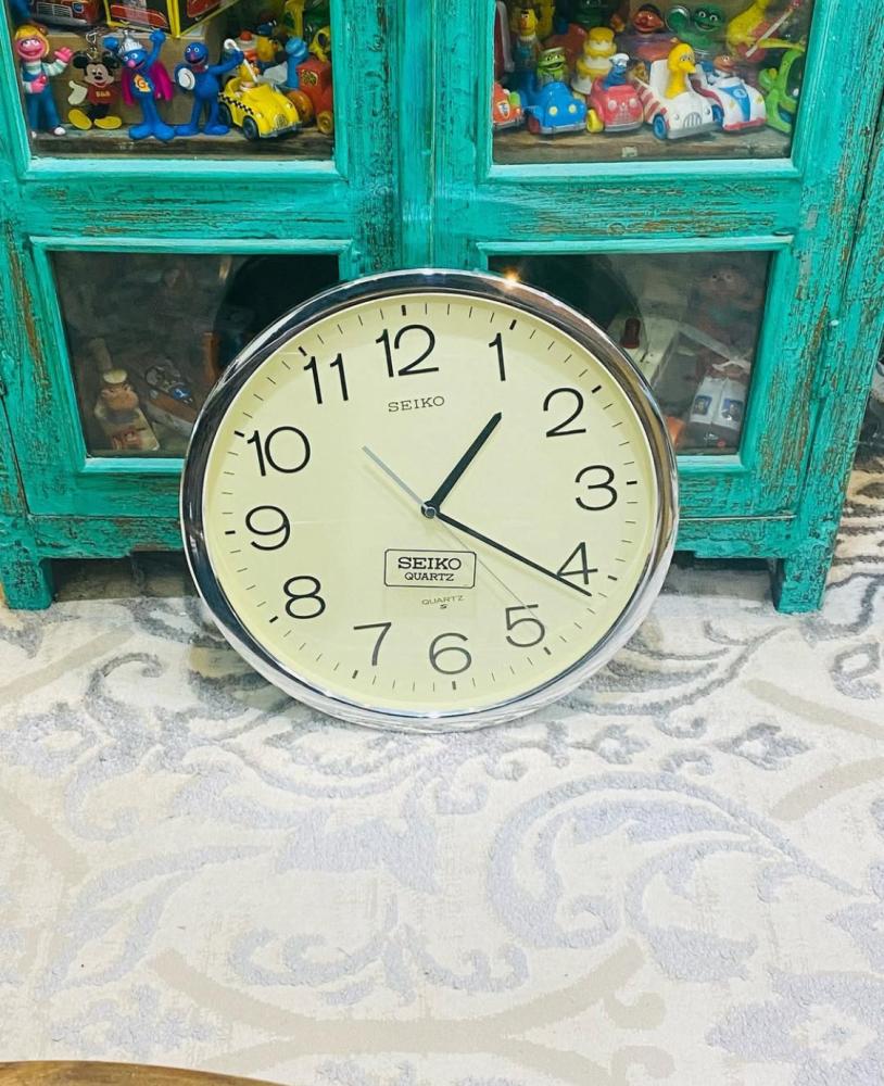 ساعة حائط من شركة سيكو الشهيرة؛ صناعة اليابان