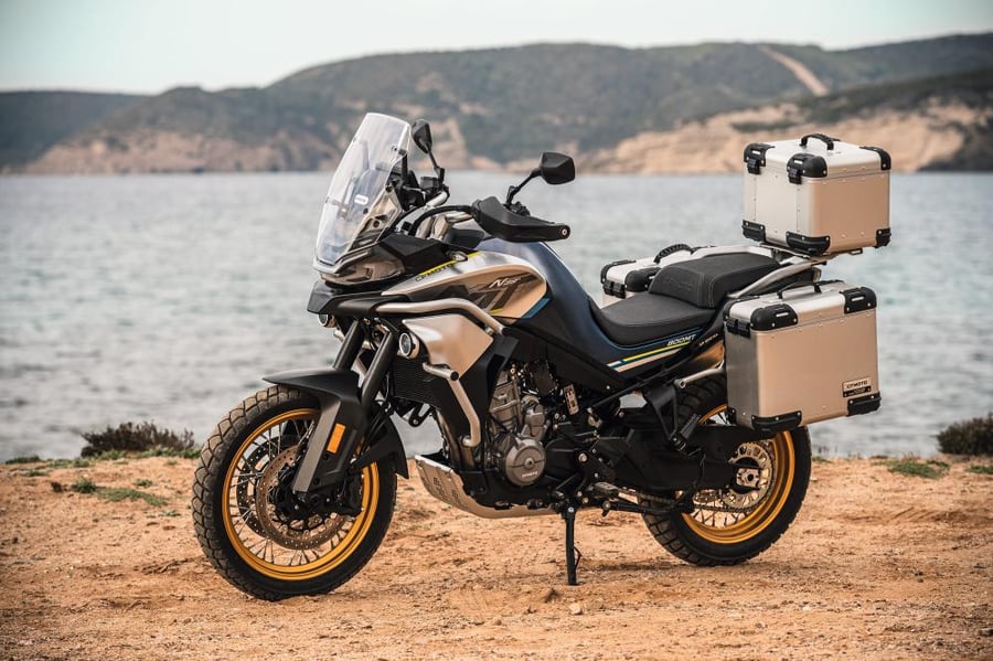 800MT Touring