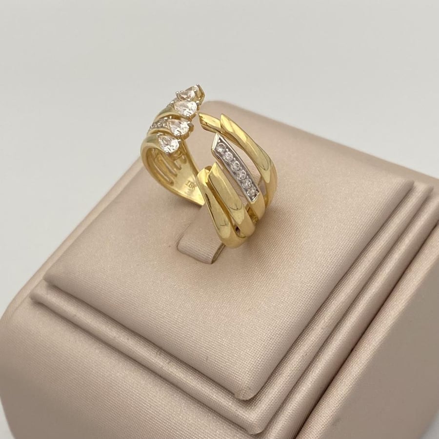خاتم ذهب عيار 18 الوزن 4.83 جرام