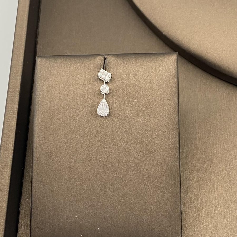 طقم ذهب عيار 18 الوزن 9.75 جرام