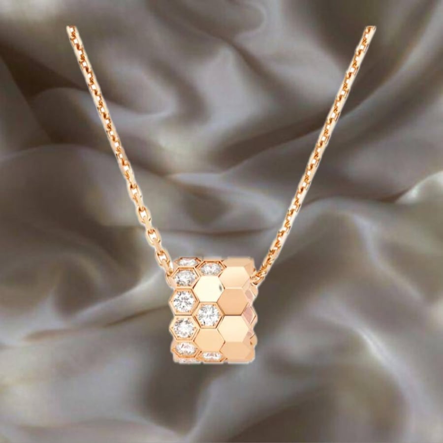 قلادة BEE DE CHAUMET