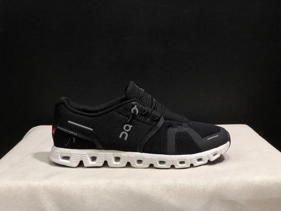 Cloud shoe
