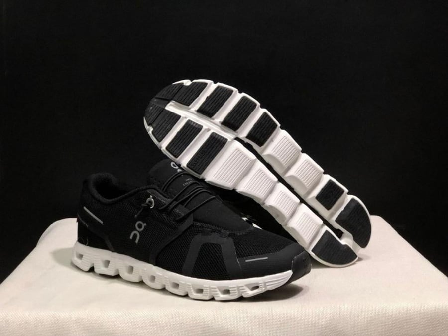 Cloud shoe