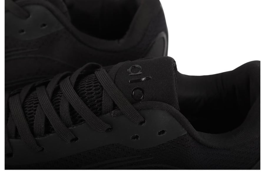 The Al Runner shoe