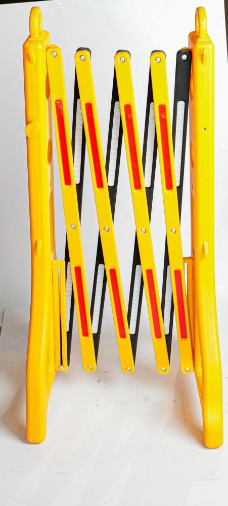 Small yellow 2-meter zipper parking barrier