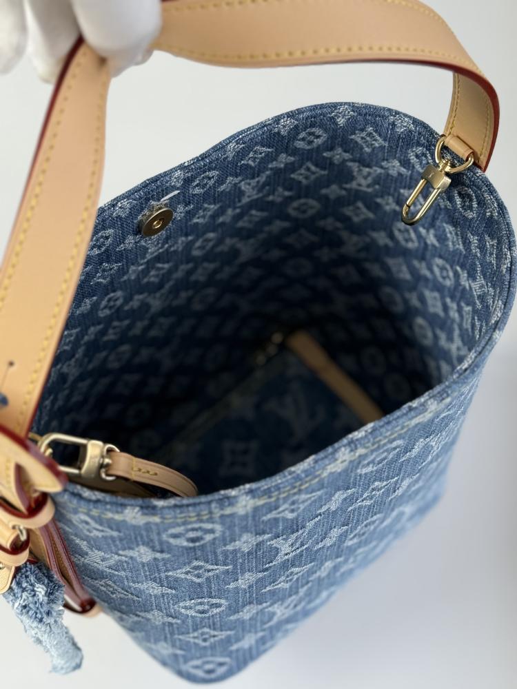 شنطه lv