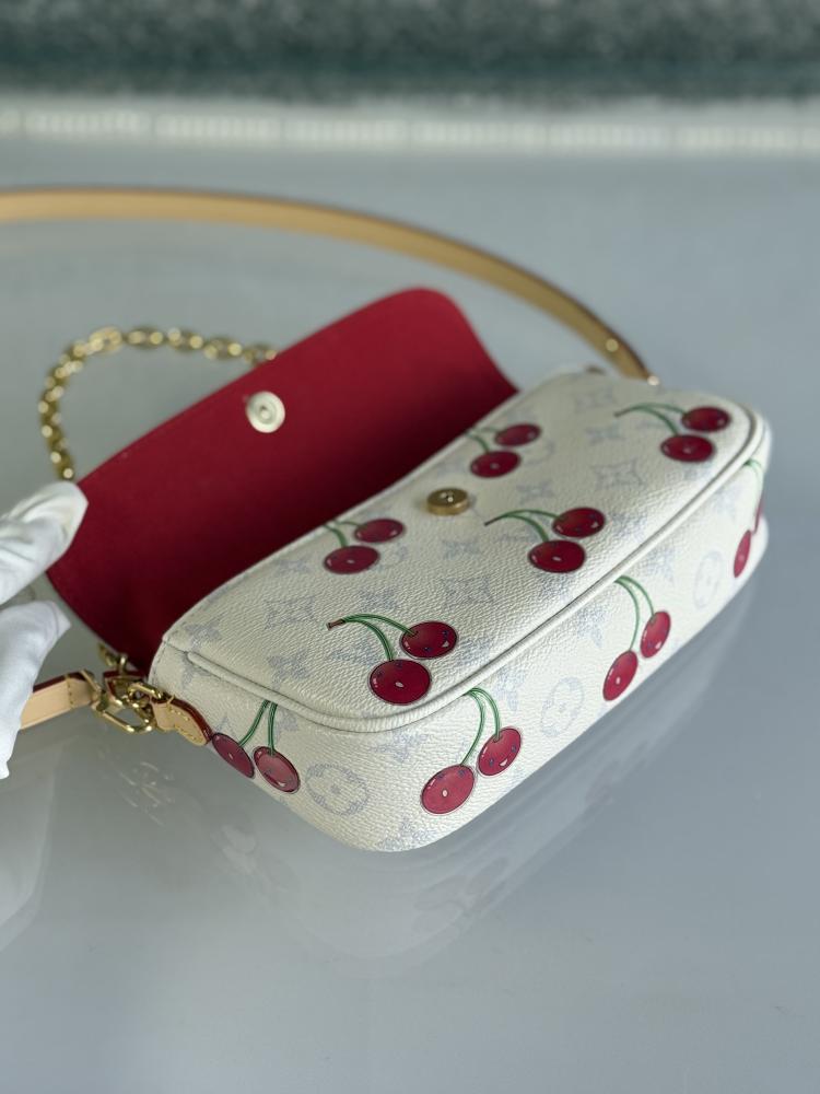 شنطه lv