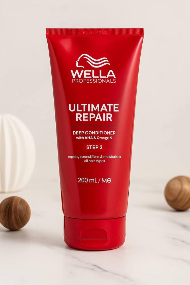 Wella Professionals – Ultimate Repair Deep Conditioner