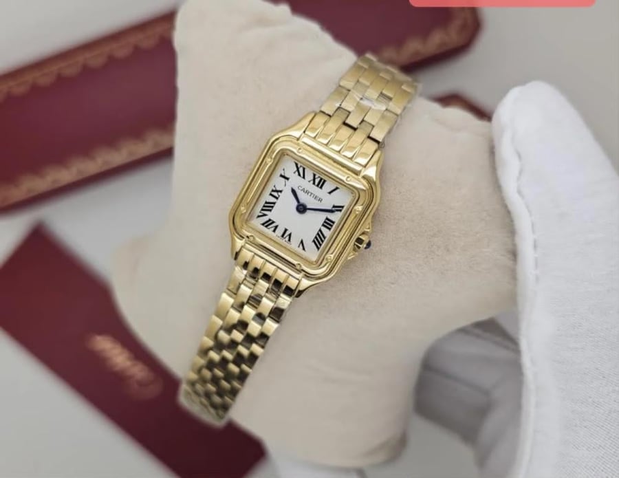 ساعة كارتير نسائية