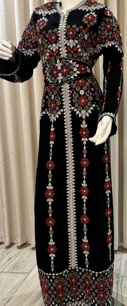 Jordanian thobe