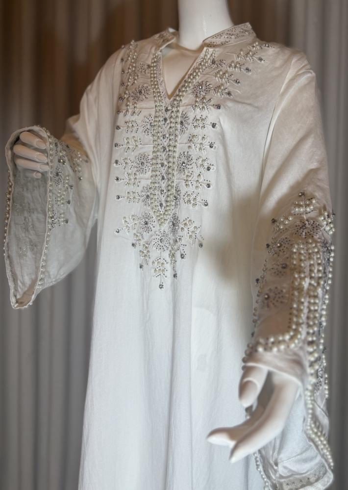 Kuwaiti thobe